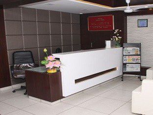 Hotel Royal Pride Ahmedabad Buitenkant foto
